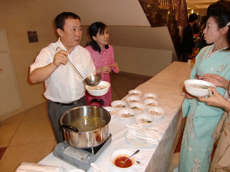 I:\国際交流\国際交流2009年\9月ベトナム大使館\Resize\CIMG0471縮小試験用.JPG