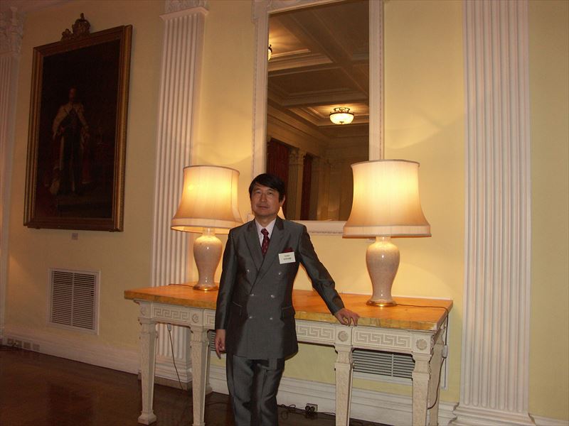 C:\Users\Owner\Desktop\Resize\PICT0052英国大使公邸_R.JPG