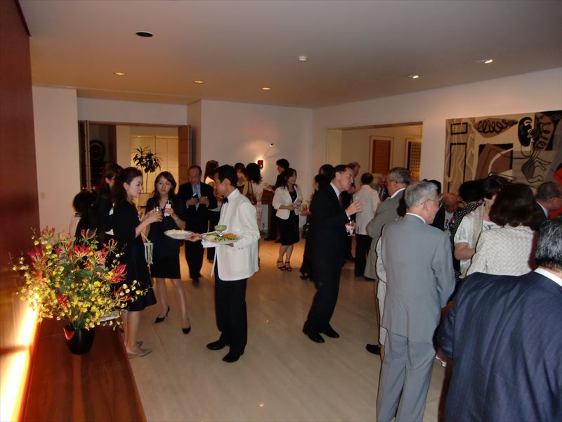 I:\国際交流\国際交流2009年\7月スイス大使公邸コンサートディナー\Resize\CIMG0220縮小試験用.JPG